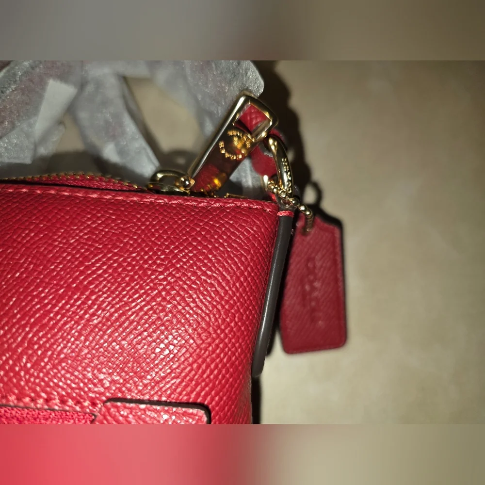 Coach Mini Rowan File Bag Red NWT - Picture 2 of 10